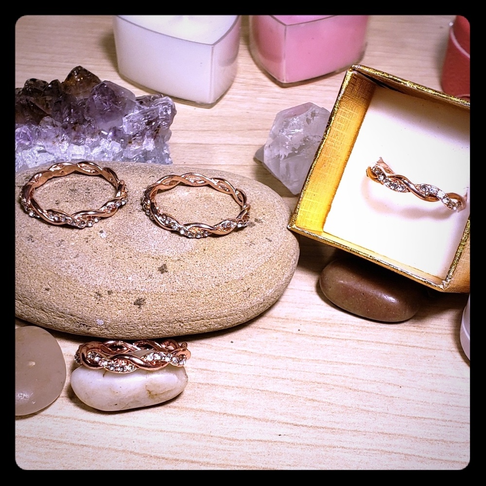 Rose gold and Crystals twist style bands